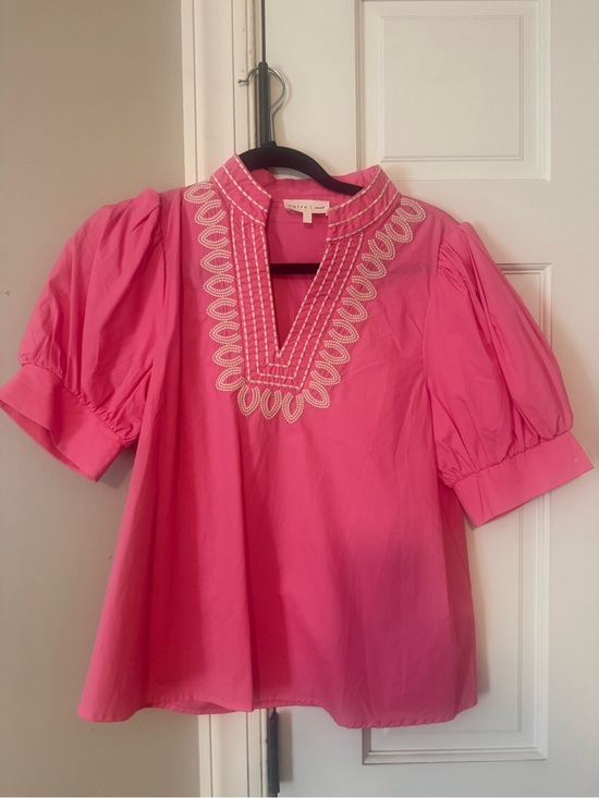 Alice + Olivia Tops - Alice + Olivia Hot Pink Embroidered Puff Sleeve Blouse